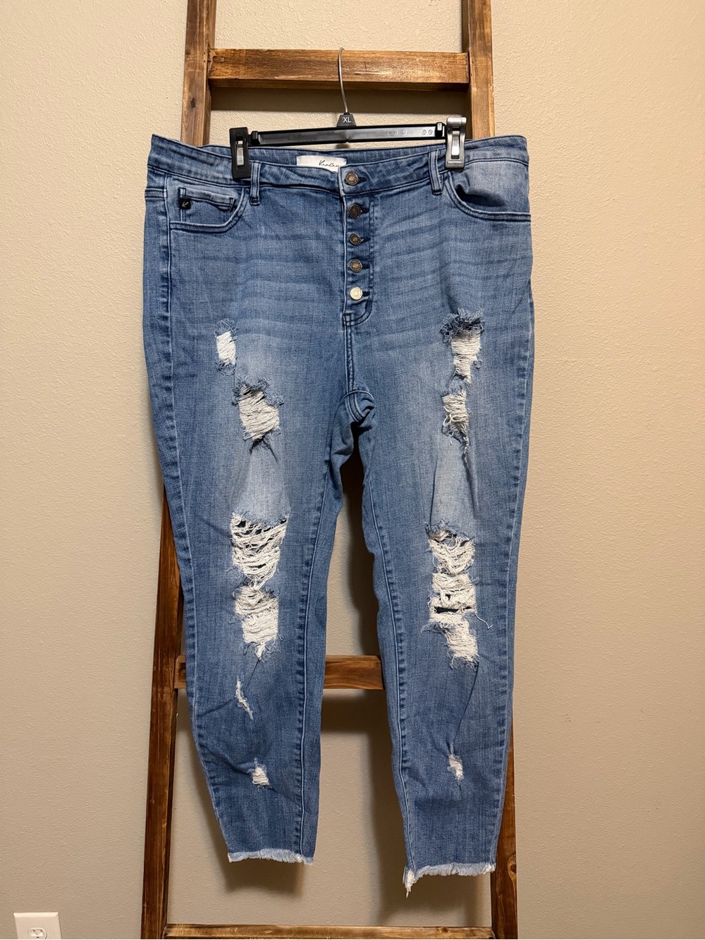 KanCan Light Blue Ripped Button-Fly Cropped Jeans